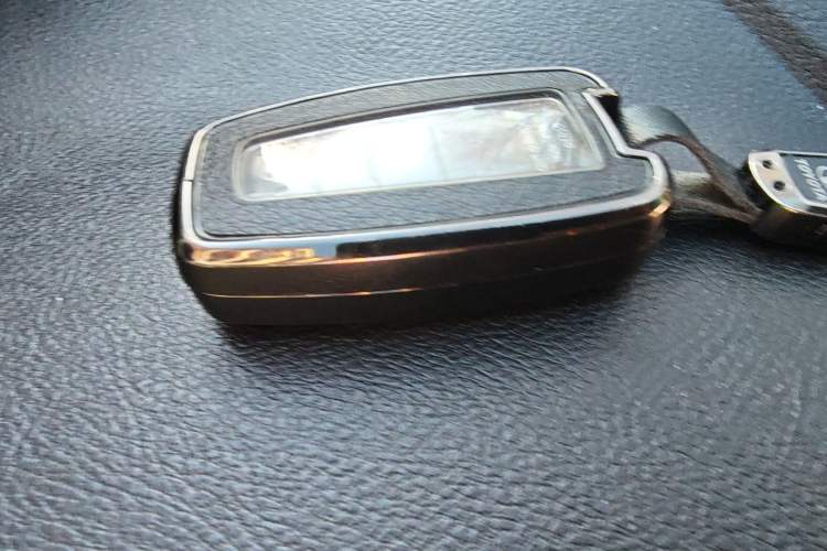 Used Toyota Land Cruiser 2010 4.7L Automatic VX Vehicle Key