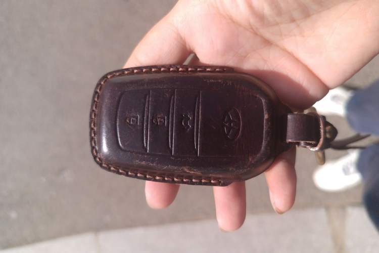 Used Toyota Land Cruiser 2010 4.7L Automatic VX Vehicle Key