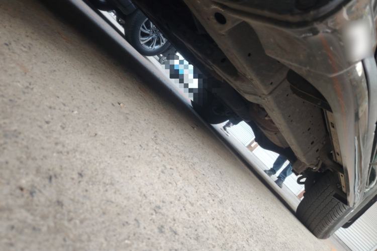 Used Toyota Land Cruiser 2011 4.0L GX Parallel Import Chassis Front Left