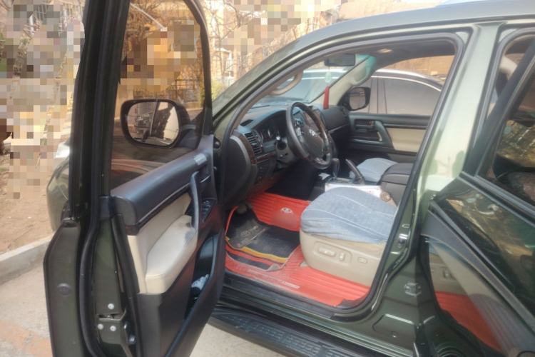 Used Toyota Land Cruiser 2011 4.0L GX Parallel Import Driver Seat