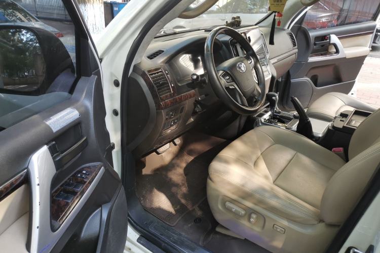 Used Toyota Land Cruiser  Driver Seat