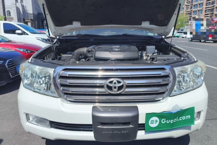 Used Toyota Land Cruiser 2011 4000 60th Anniversary Edition Engine Bay
