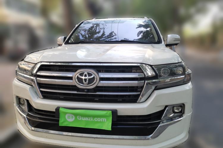 Used Toyota Land Cruiser  Front