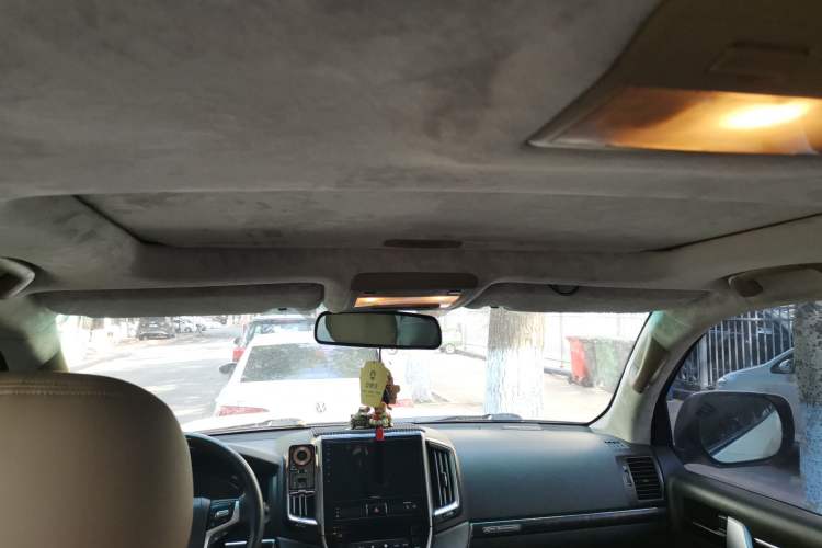Used Toyota Land Cruiser  Headliner