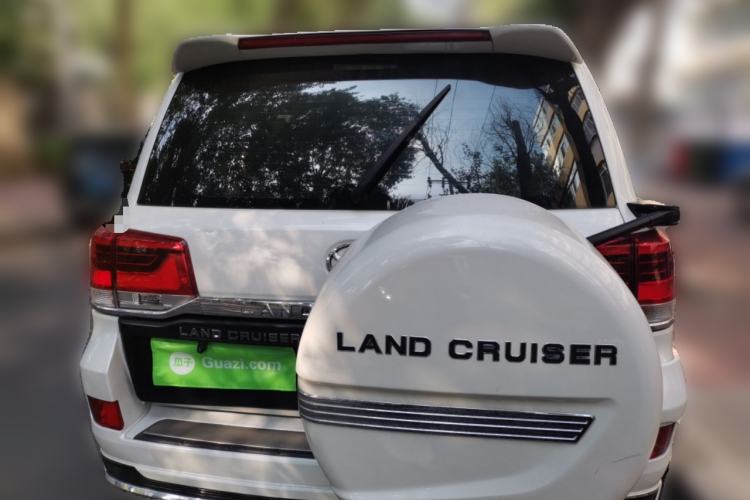 Used Toyota Land Cruiser  Rear