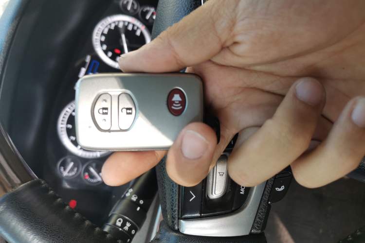 Used Toyota Land Cruiser  Vehicle Key
