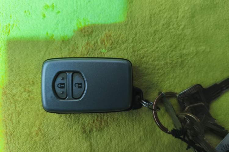 Used Toyota Land Cruiser 2011 4000 60th Anniversary Edition Vehicle Key
