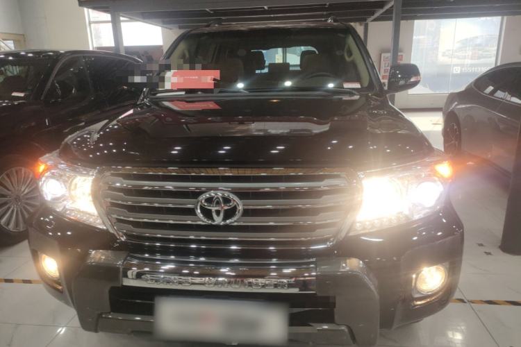 Used Toyota Land Cruiser 2012 4.0L Automatic VX Front