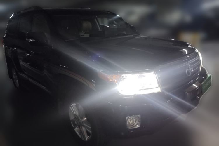 Used Toyota Land Cruiser 2012 4000 Front Right 45 Deg