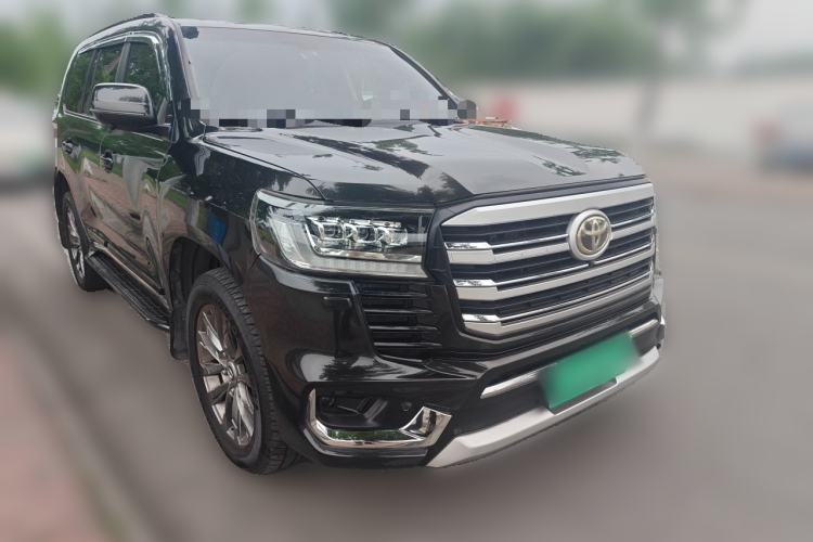 Used Toyota Land Cruiser 2012 4.6L Automatic VX-R Front Right 45 Deg