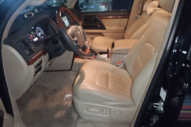 Used Toyota Land Cruiser 2012 4000 Left Front Seat