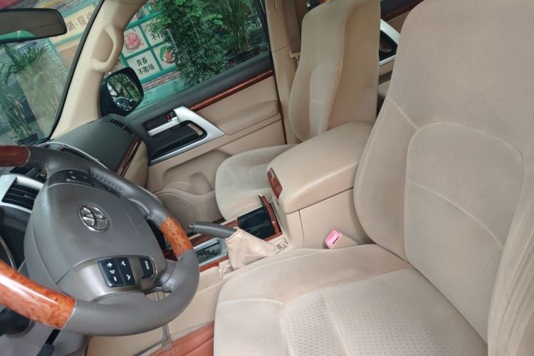 Used Toyota Land Cruiser 2012 4.0L Automatic GX-R Left Front Seat