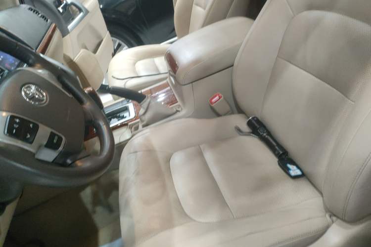 Used Toyota Land Cruiser 2012 4.0L Automatic VX Left Front Seat