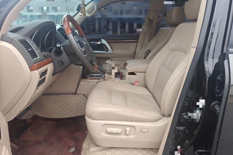 Used Toyota Land Cruiser 2012 4.6L Automatic VX-R Left Front Seat