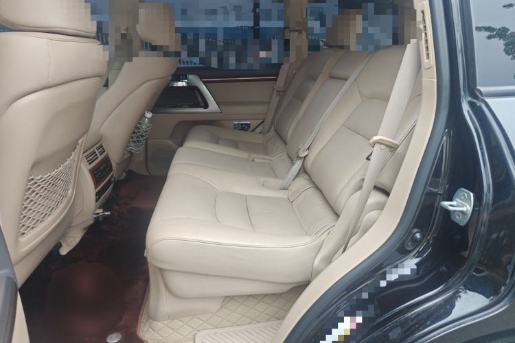 Used Toyota Land Cruiser 2012 4.6L Automatic VX-R Left Rear Seat