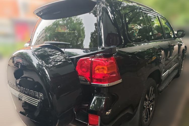 Used Toyota Land Cruiser 2012 4.0L Automatic GX-R Rear Right 45 Deg