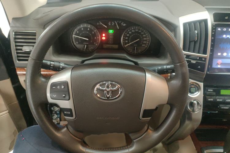 Used Toyota Land Cruiser 2012 4.0L Automatic VX Steering Wheel