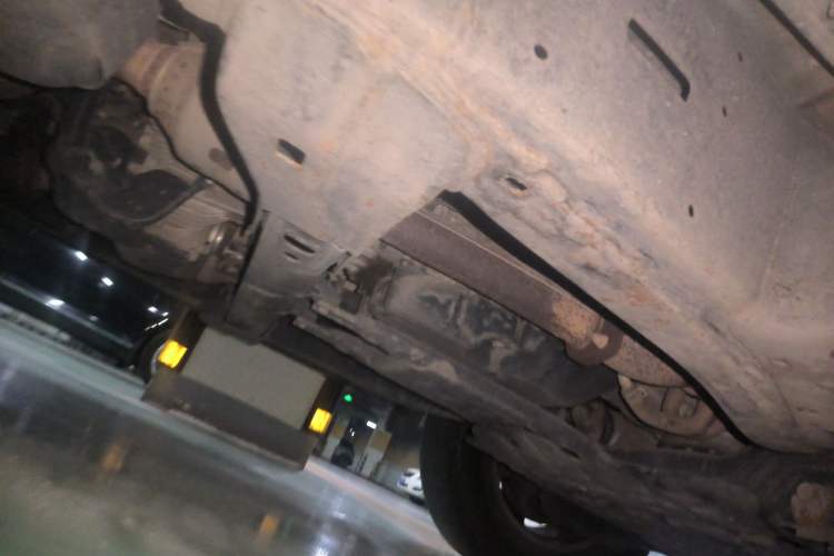 Used Toyota Land Cruiser 2012 4.6L Automatic VX-R Chassis Front Right