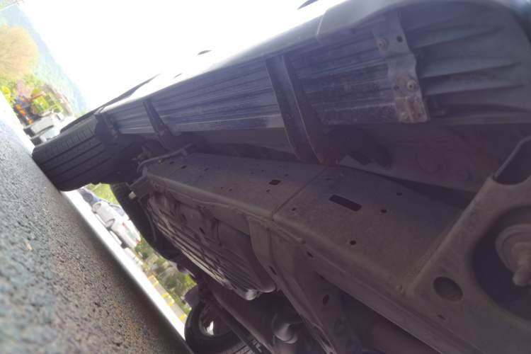 Used Toyota Land Cruiser 2012 4.6L Automatic VX-R Chassis Front Right