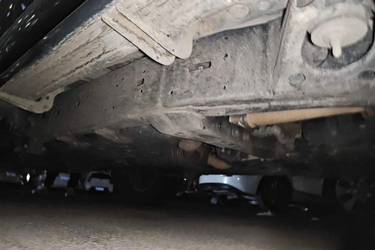Used Toyota Land Cruiser 2012 4.6L Automatic VX-R Chassis Front Right