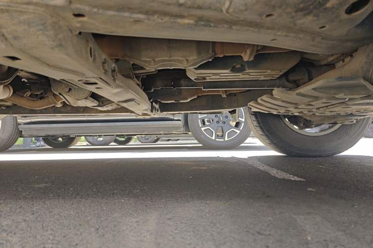 Used Toyota Land Cruiser 2012 4.0L Automatic VX Chassis Front Right