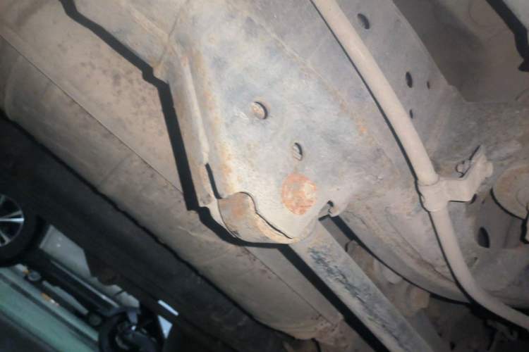 Used Toyota Land Cruiser 2012 4.6L Automatic VX-R Chassis Rear Left