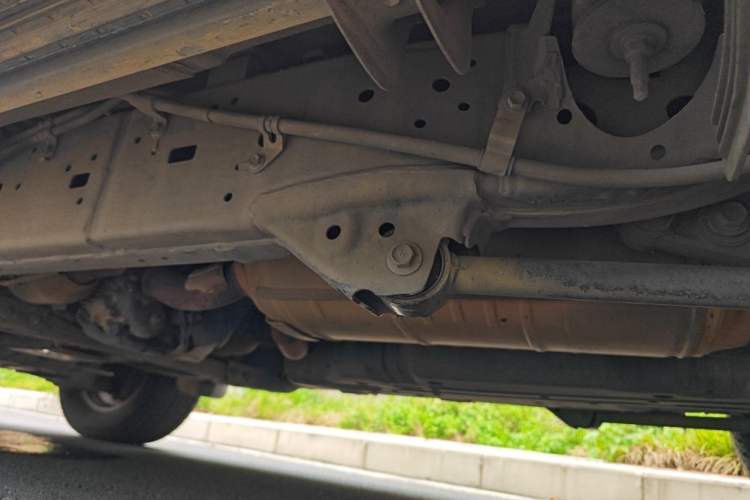 Used Toyota Land Cruiser 2012 4.6L Automatic VX-R Chassis Rear Left