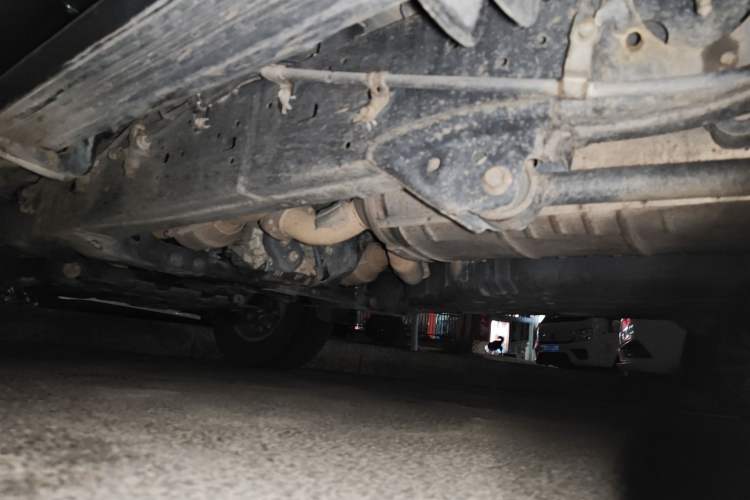 Used Toyota Land Cruiser 2012 4.6L Automatic VX-R Chassis Rear Left