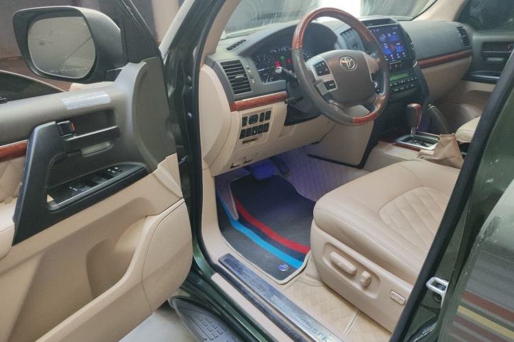 Used Toyota Land Cruiser  Driver Seat