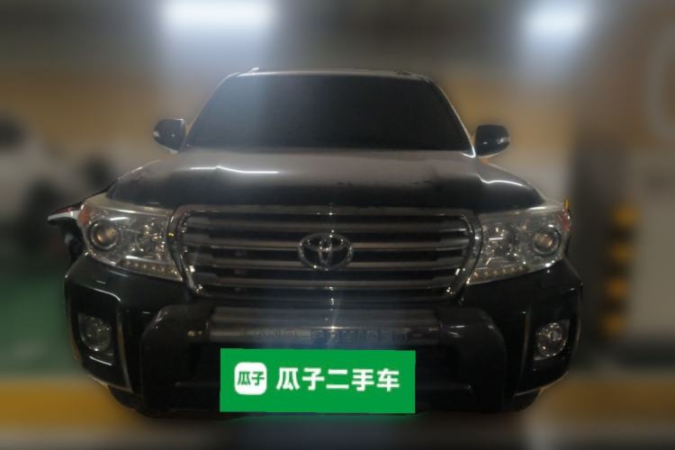 Used Toyota Land Cruiser 2012 4.6L Automatic VX-R Front