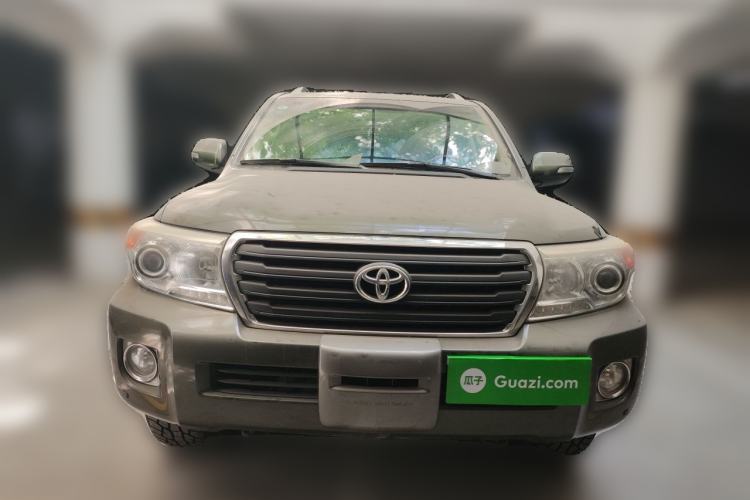 Used Toyota Land Cruiser  Front