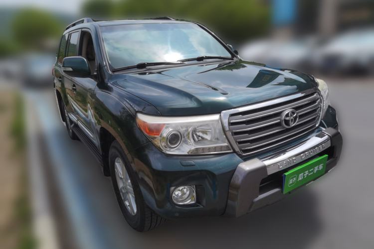 Used Toyota Land Cruiser 2012 4.6L Automatic VX-R Front Right 45 Deg
