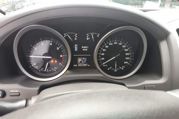 Used Toyota Land Cruiser 2012 4.6L Automatic VX-R Instrument Cluster