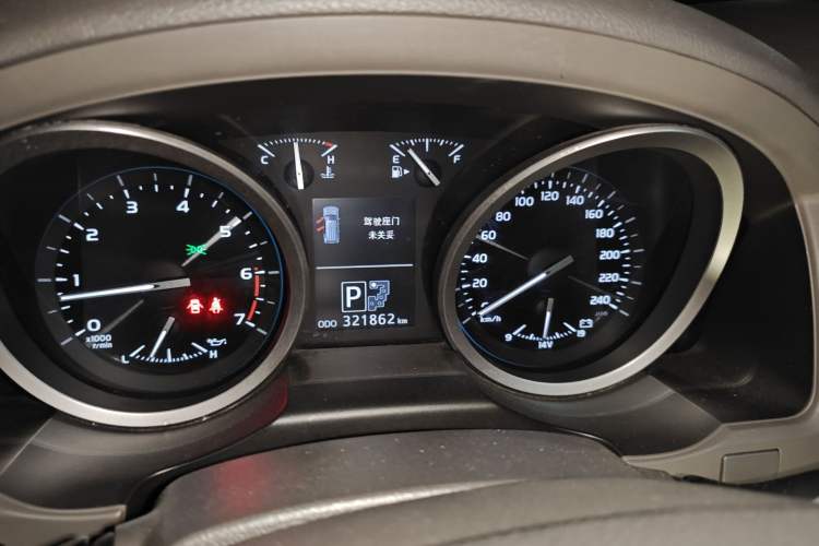 Used Toyota Land Cruiser 2012 4.6L Automatic VX-R Instrument Cluster