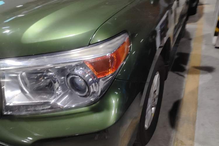Used Toyota Land Cruiser 2012 4000 Left Front Headlight