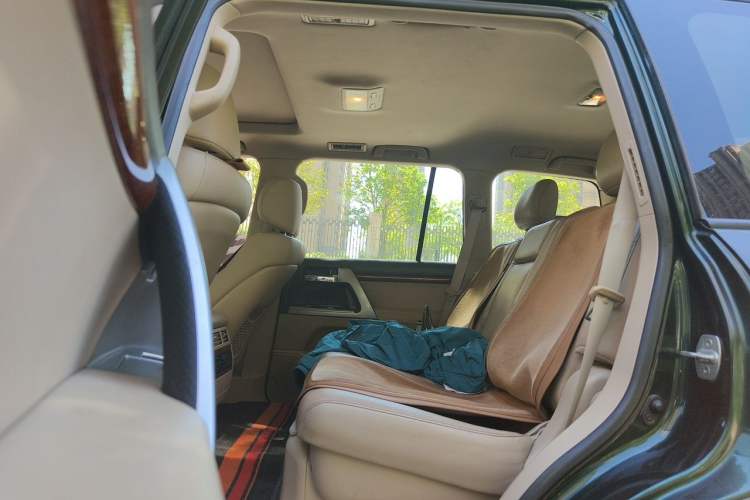 Used Toyota Land Cruiser 2012 4.0L Automatic VX Left Rear Seat