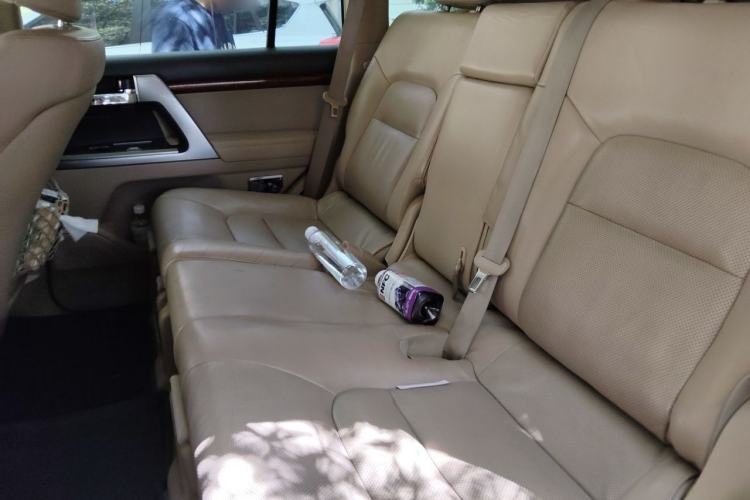 Used Toyota Land Cruiser 2012 4.0L Automatic VX Left Rear Seat