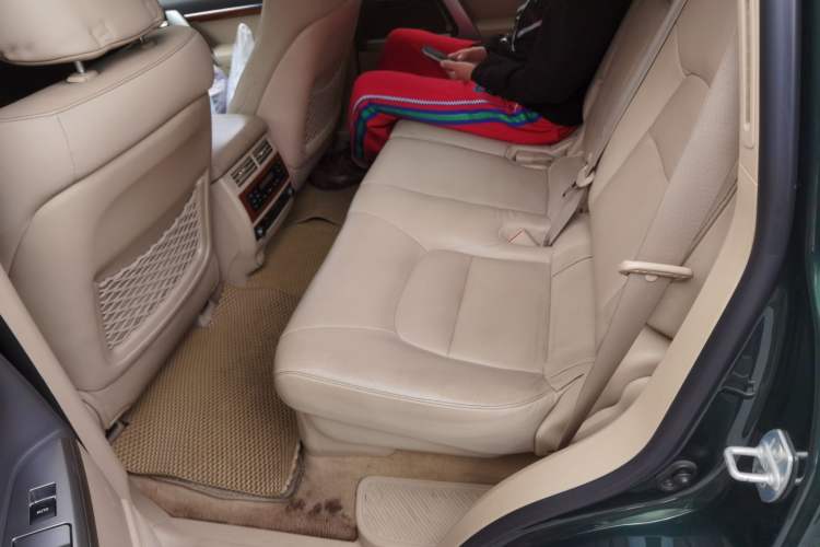 Used Toyota Land Cruiser 2012 4.6L Automatic VX-R Left Rear Seat
