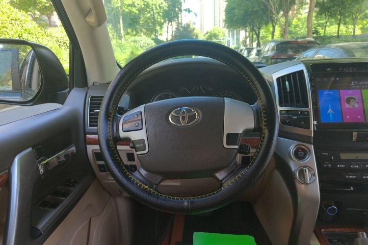 Used Toyota Land Cruiser 2012 4.0L Automatic VX Steering Wheel