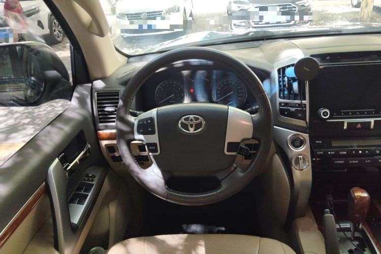 Used Toyota Land Cruiser 2012 4.0L Automatic VX Steering Wheel