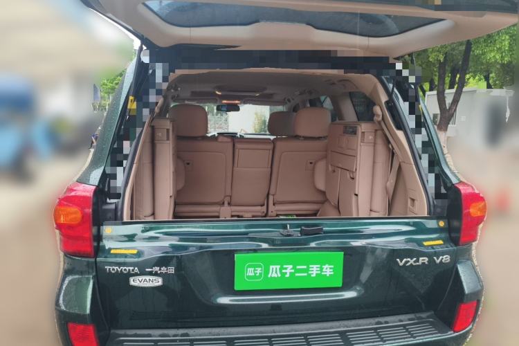 Used Toyota Land Cruiser 2012 4.6L Automatic VX-R Trunk