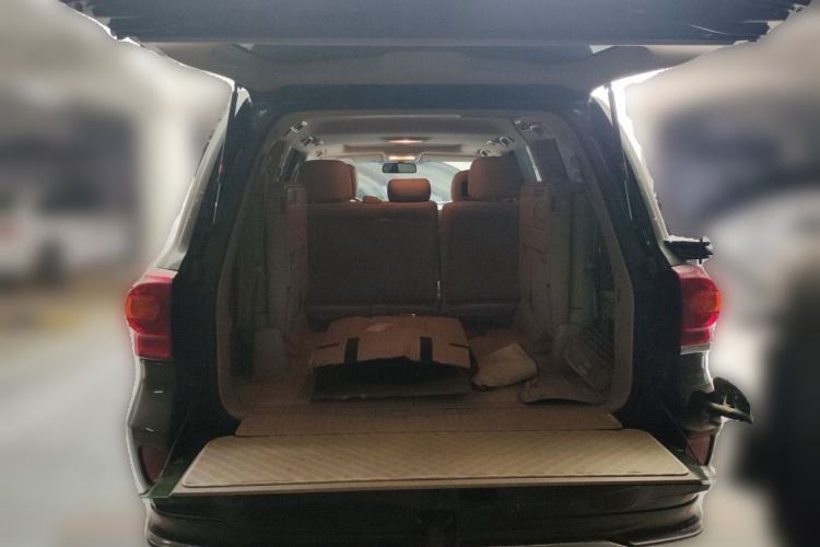 Used Toyota Land Cruiser  Trunk