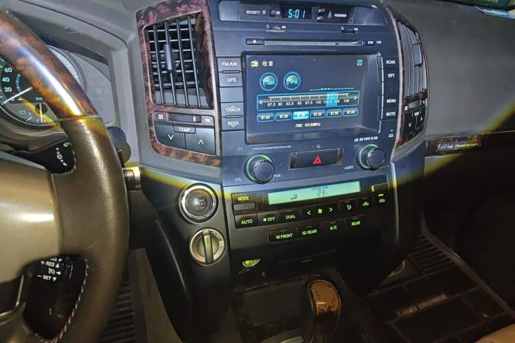 Used Toyota Land Cruiser  Audio And AC Panel