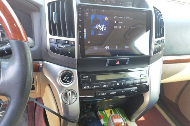 Used Toyota Land Cruiser 2012 4.0L Automatic VX Audio And AC Panel
