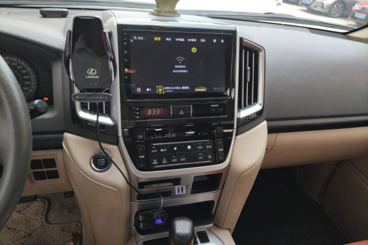 Used Toyota Land Cruiser 2012 4.0L Automatic GX-R Audio And AC Panel