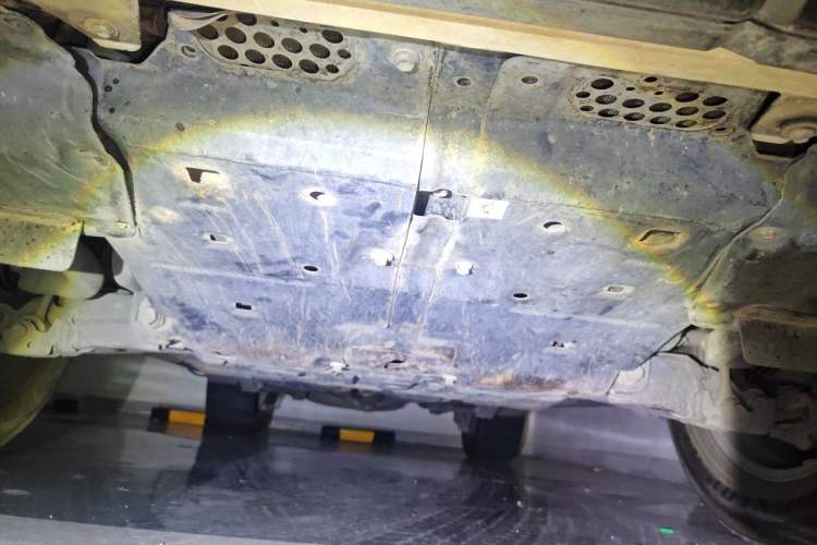 Used Toyota Land Cruiser 2012 4.6L Automatic VX-R Chassis Front