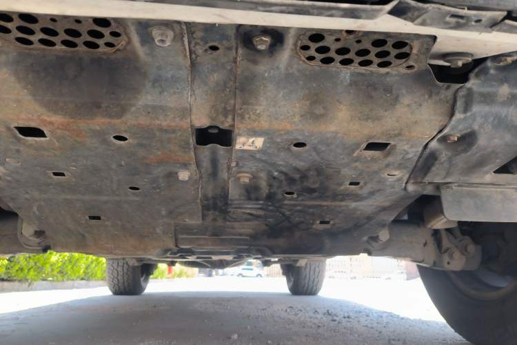Used Toyota Land Cruiser 2012 4.6L Automatic VX-R Chassis Front
