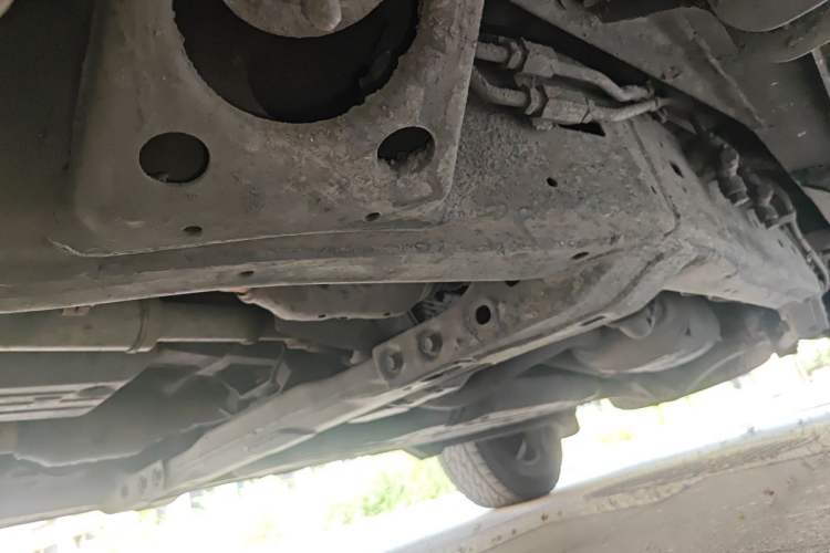 Used Toyota Land Cruiser 2012 4.0L Automatic VX Chassis Front Left