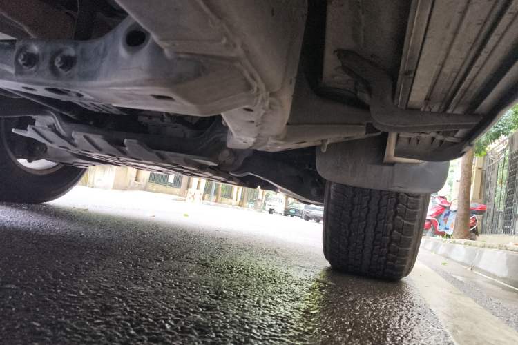 Used Toyota Land Cruiser 2012 4.0L Automatic VX Chassis Front Right