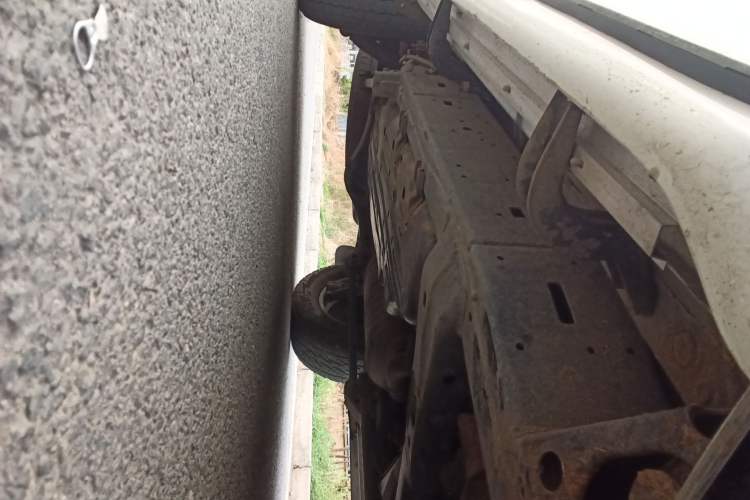 Used Toyota Land Cruiser 2012 4.0L Automatic VX Chassis Front Right